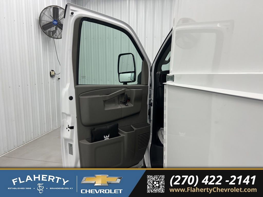 New 2025 Chevrolet Express 3500 w/ Power Convenience Package image 8