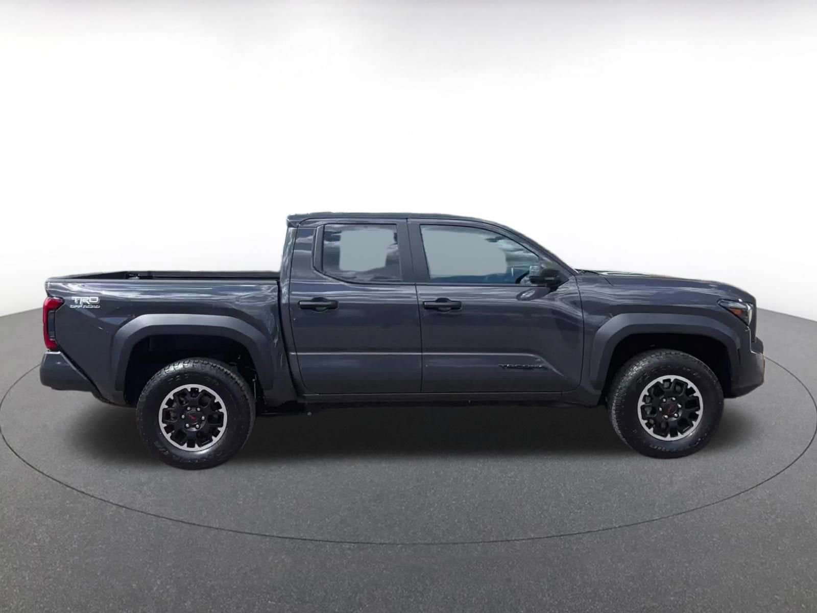 Used 2025 Toyota Tacoma TRD Off-Road AWD/4WD image 16