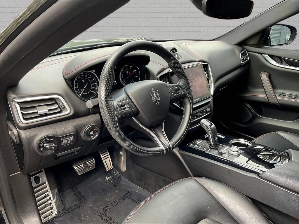Used 2021 Maserati Ghibli S RWD image 15