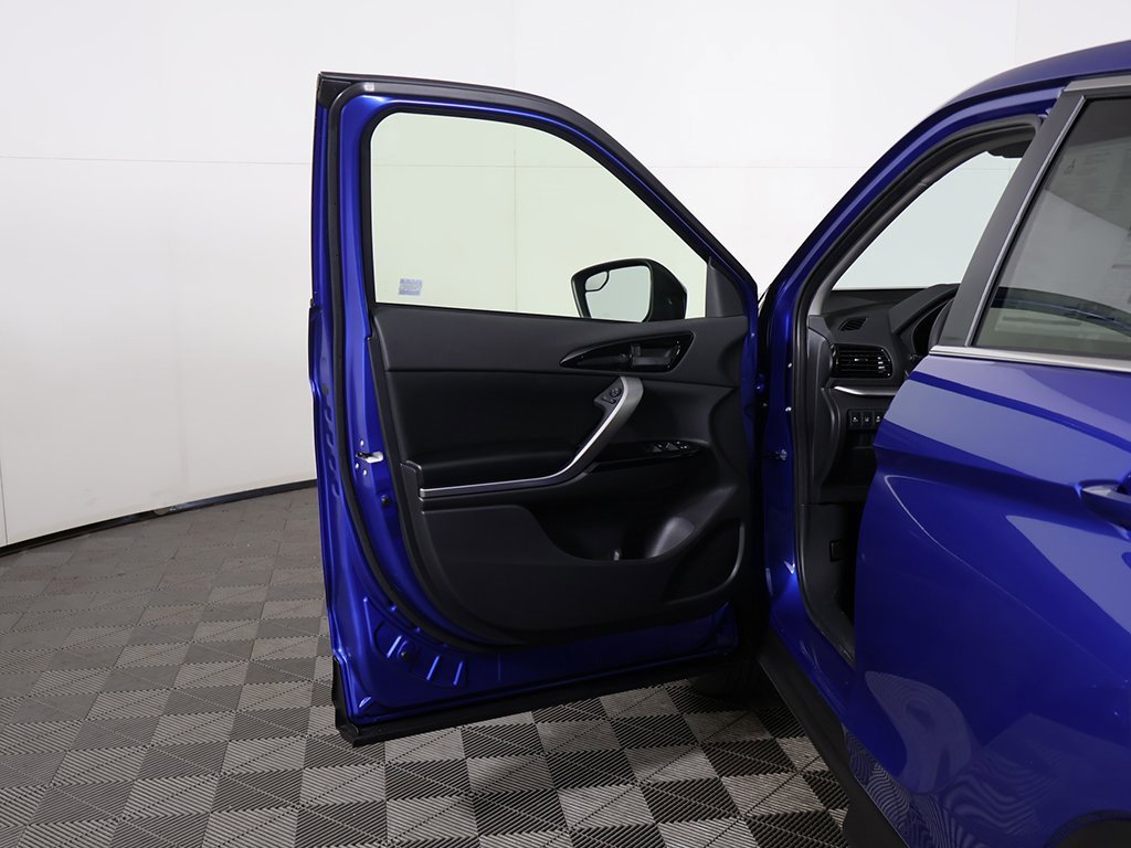 New 2025 Mitsubishi Eclipse Cross LE image 16