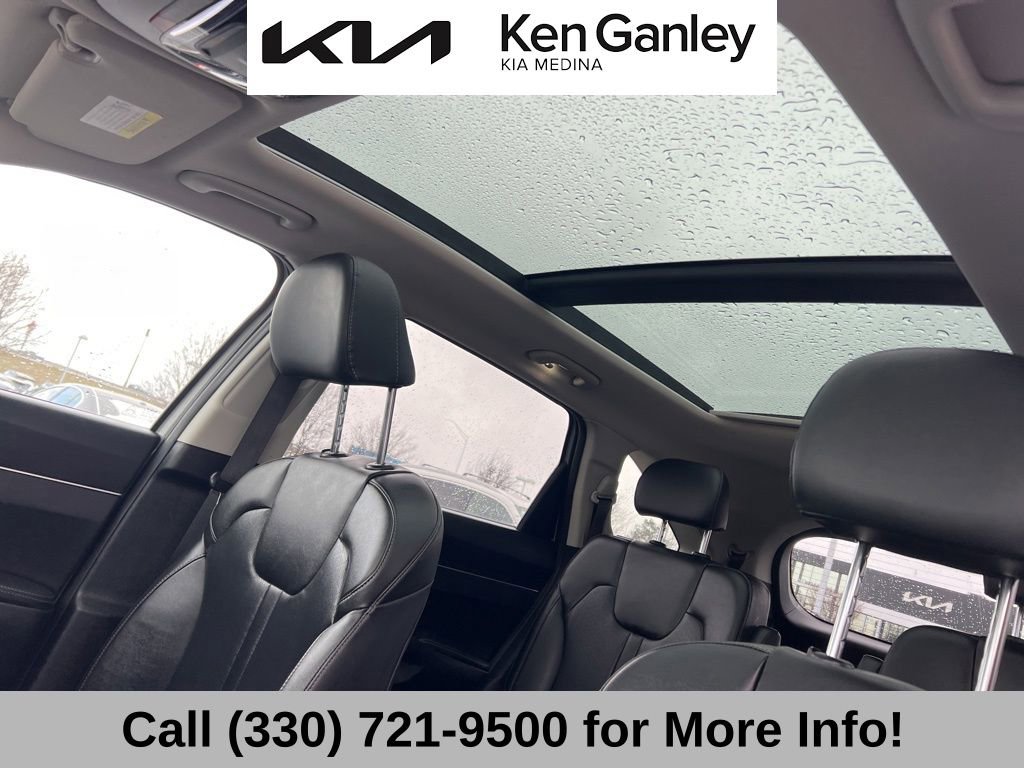 Certified 2022 Kia Sorento EX w/ Panoramic Sunroof Package image 43