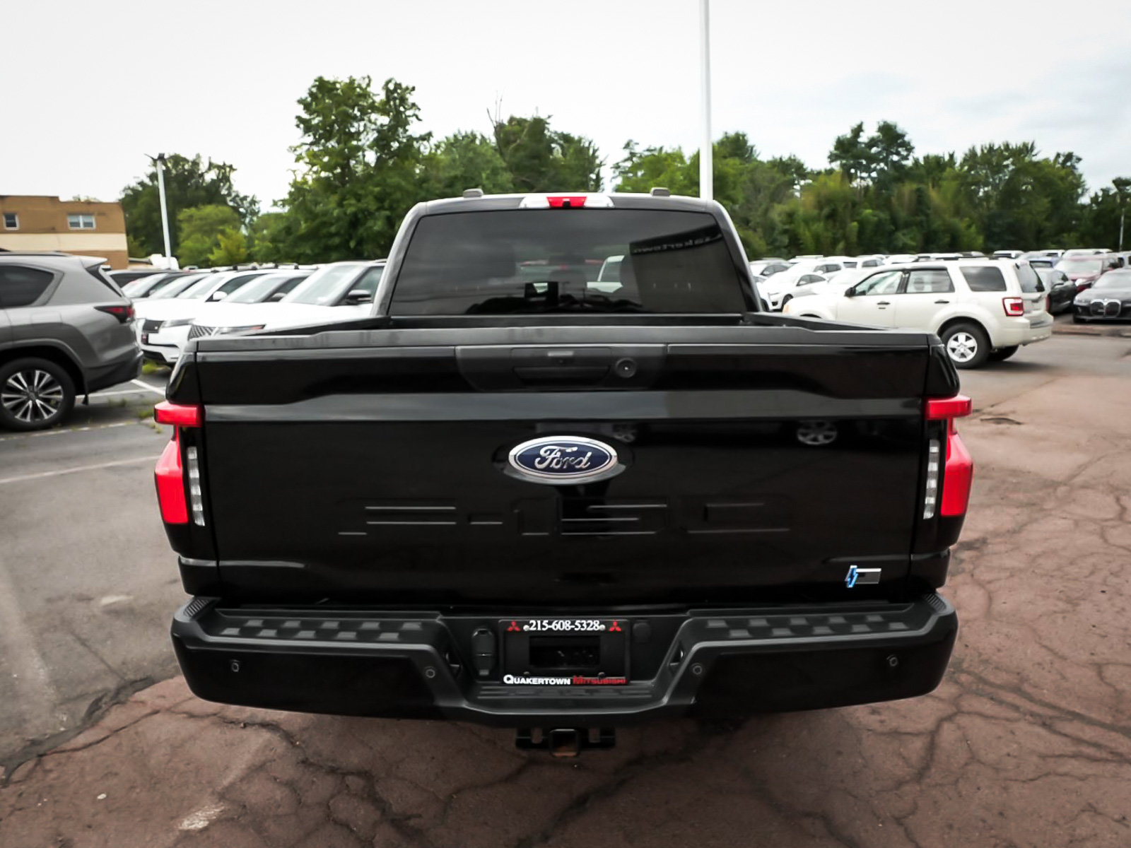 Used 2023 Ford F150 Lightning XLT AWD/4WD image 5