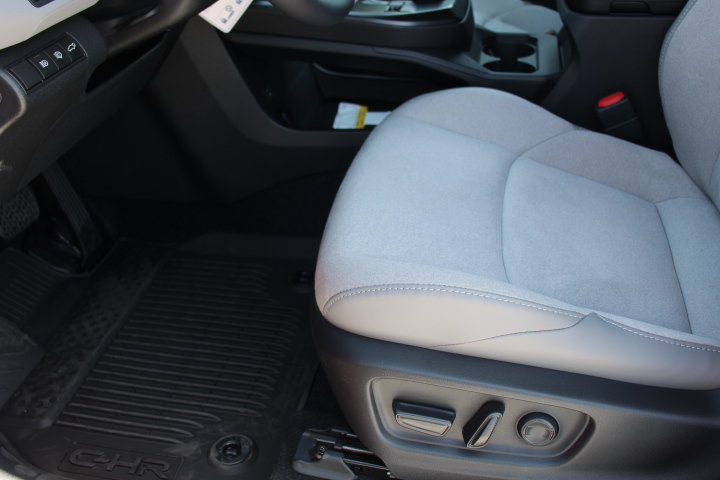 New 2026 Toyota C-HR AWD/4WD image 11