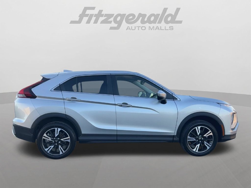 Used 2024 Mitsubishi Eclipse Cross SEL AWD/4WD image 9