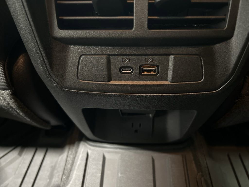 Used 2023 Chevrolet Colorado Z71 w/ Z71 Convenience Package 2 image 27