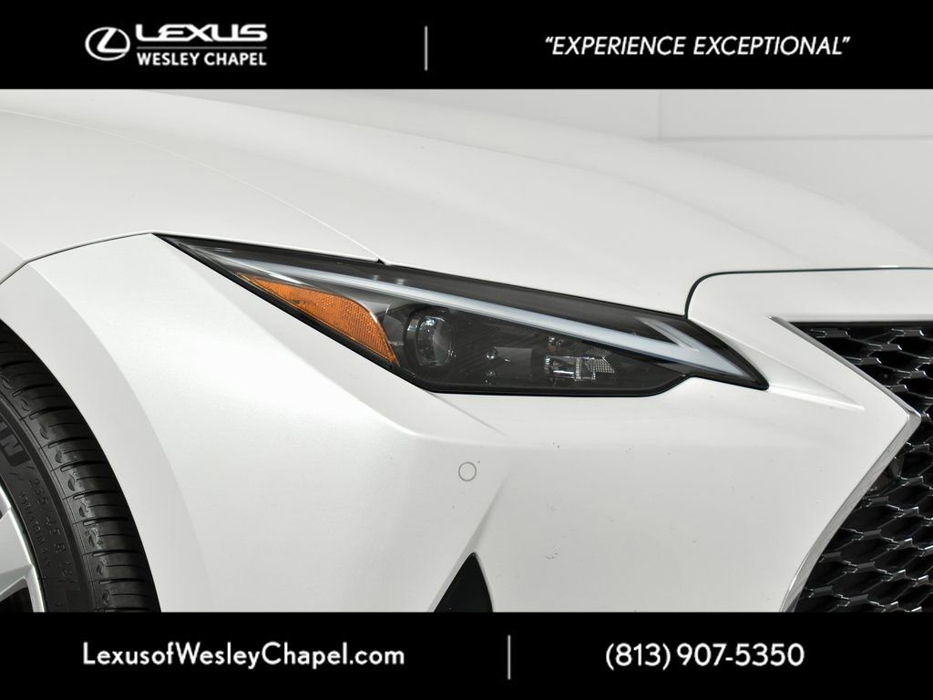 Used 2025 Lexus IS 300 w/ Comfort Package RWD image 3