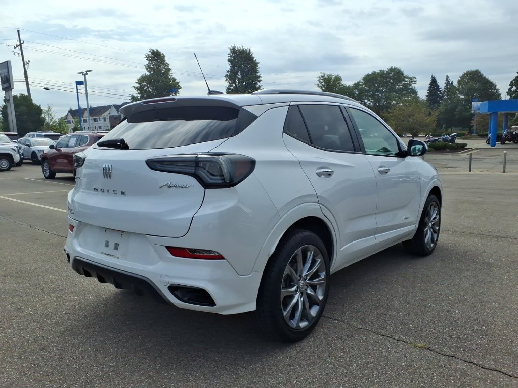 Used 2024 Buick Encore GX Avenir w/ Avenir Convenience Package AWD/4WD image 4