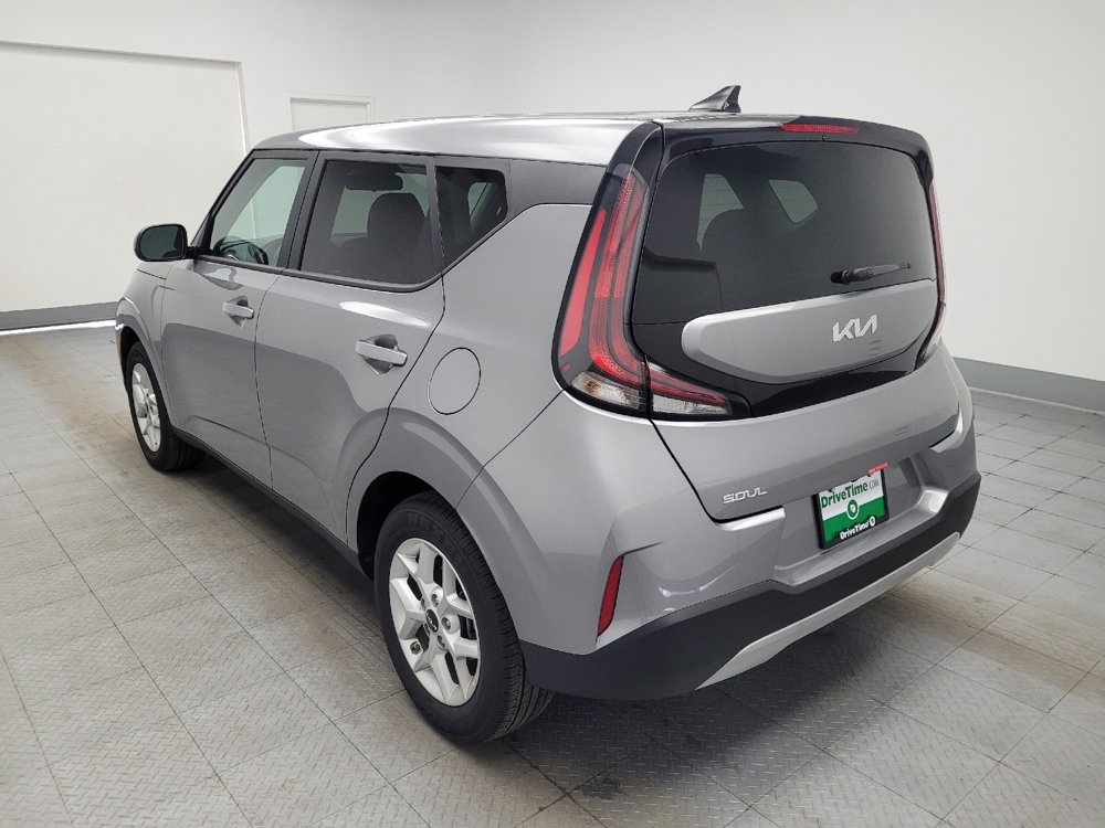 Used 2025 Kia Soul LX w/ LX Technology Package image 5