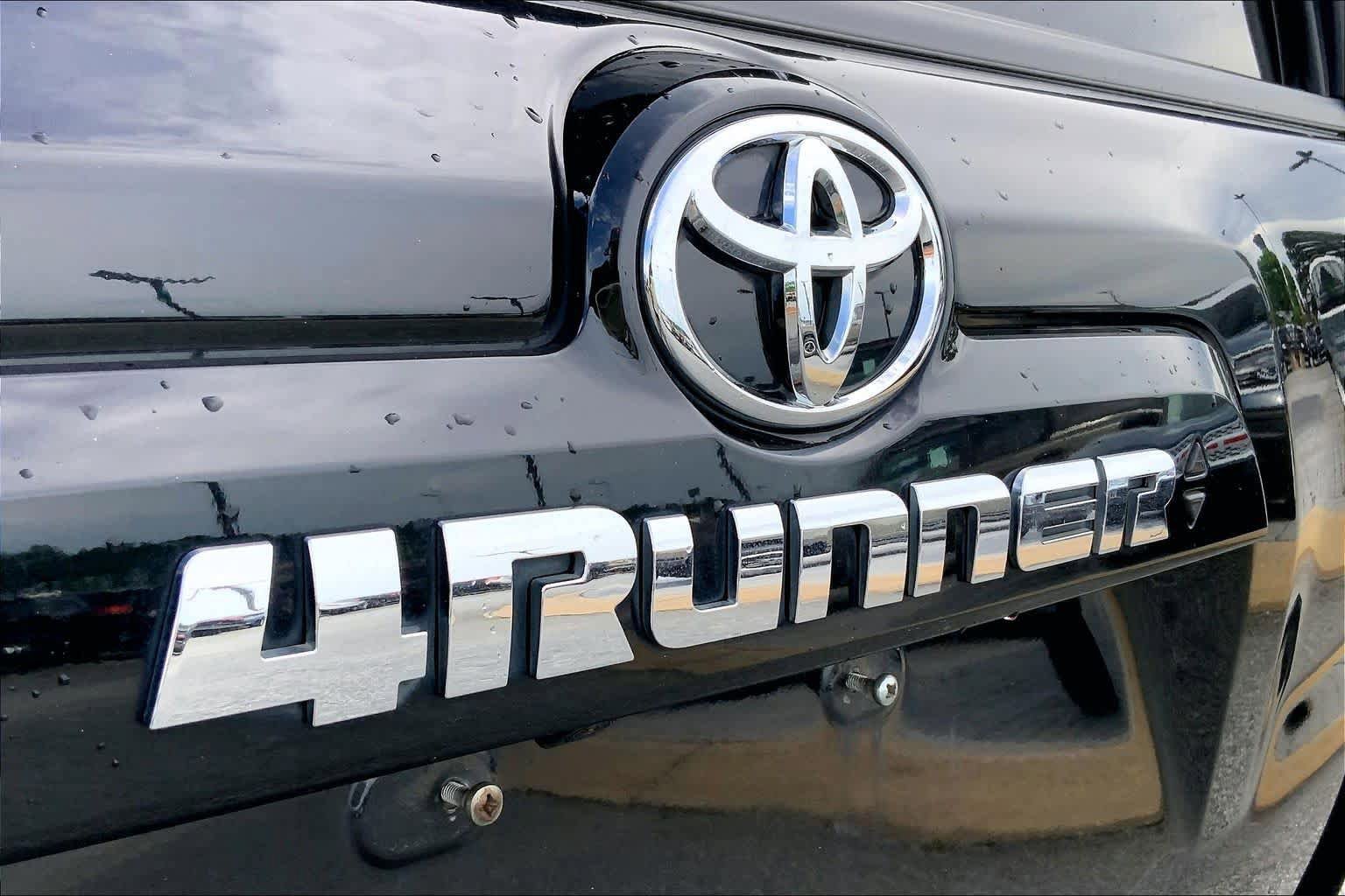 Used 2022 Toyota 4Runner SR5 RWD image 29