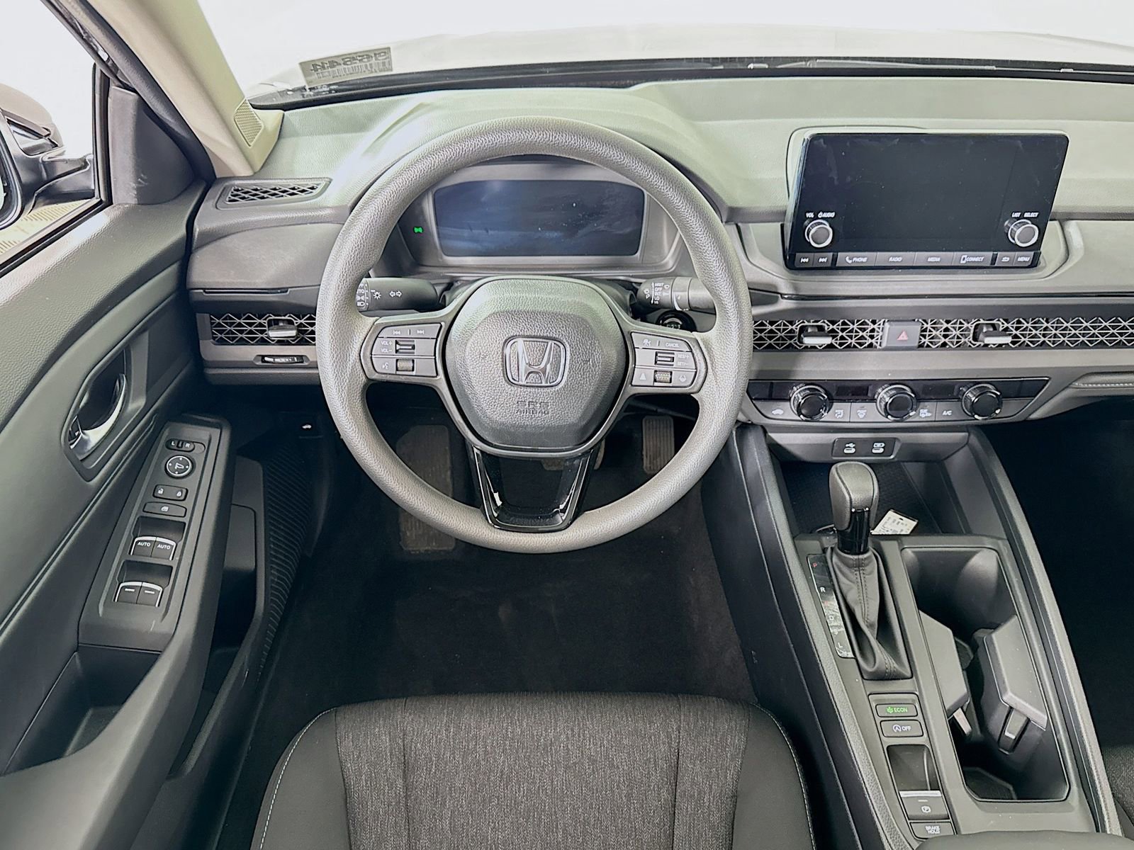 Certified 2025 Honda Accord SE image 18