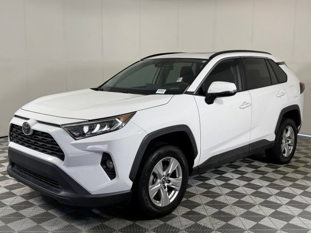 Used 2019 Toyota RAV4 XLE FWD video 2