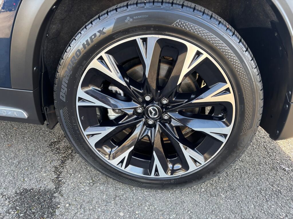 Certified 2024 MAZDA CX-90 Plug-In Hybrid w/ Premium Pkg image 9