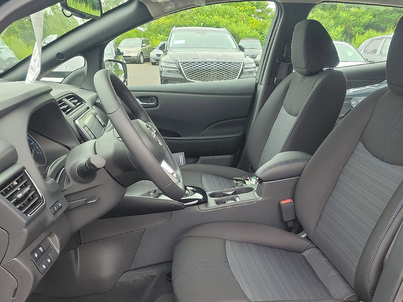 New 2025 Nissan Leaf SV Plus image 8