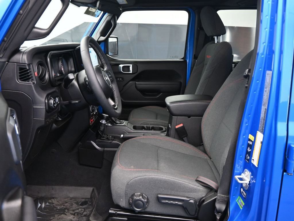 Used 2025 Jeep Gladiator Rubicon image 19