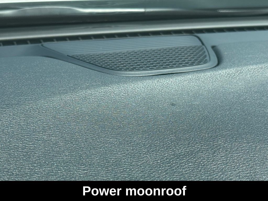 New 2027 Chrysler Pacifica Limited FWD image 10