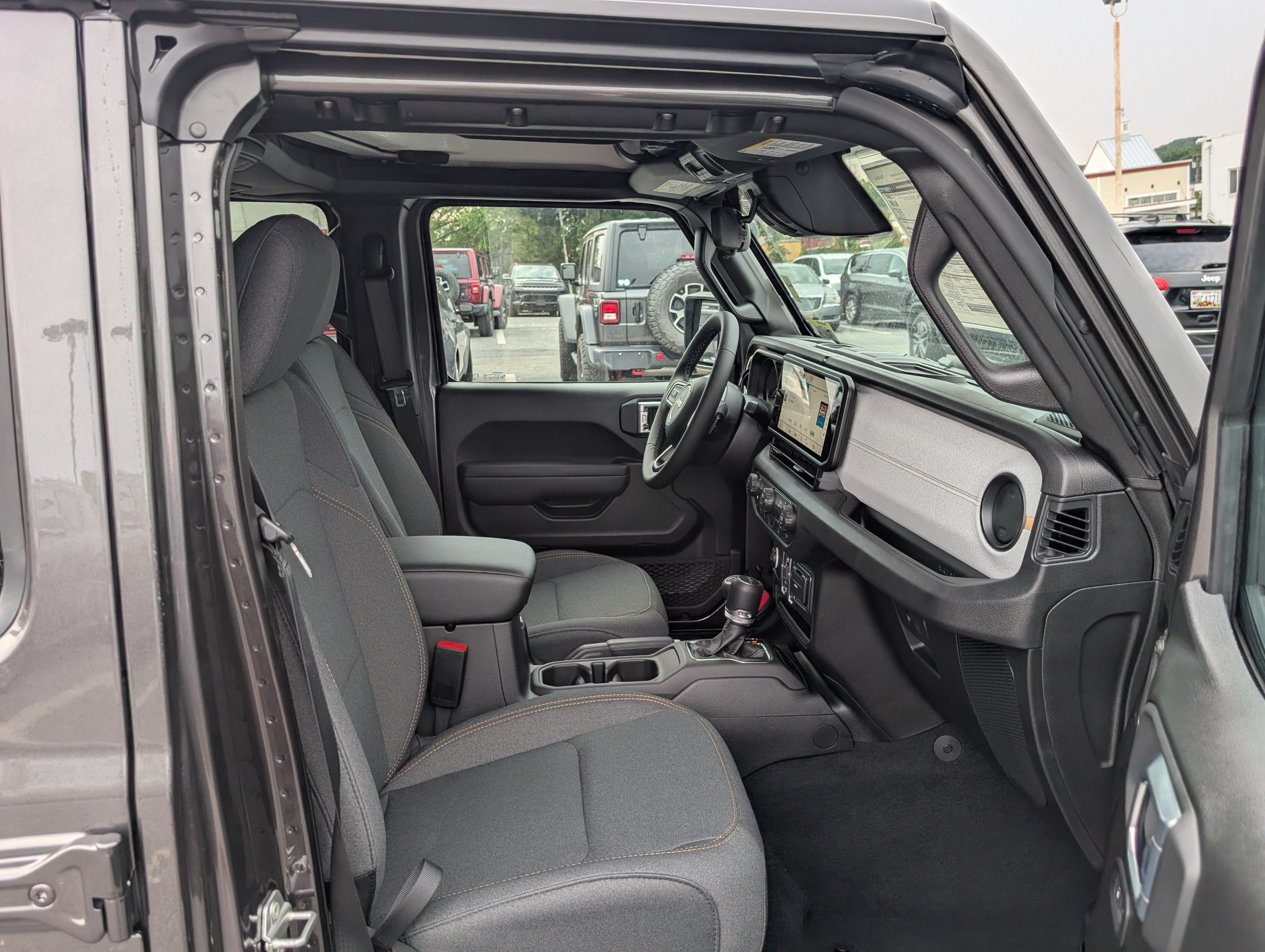 New 2026 Jeep Gladiator Sport AWD/4WD image 9