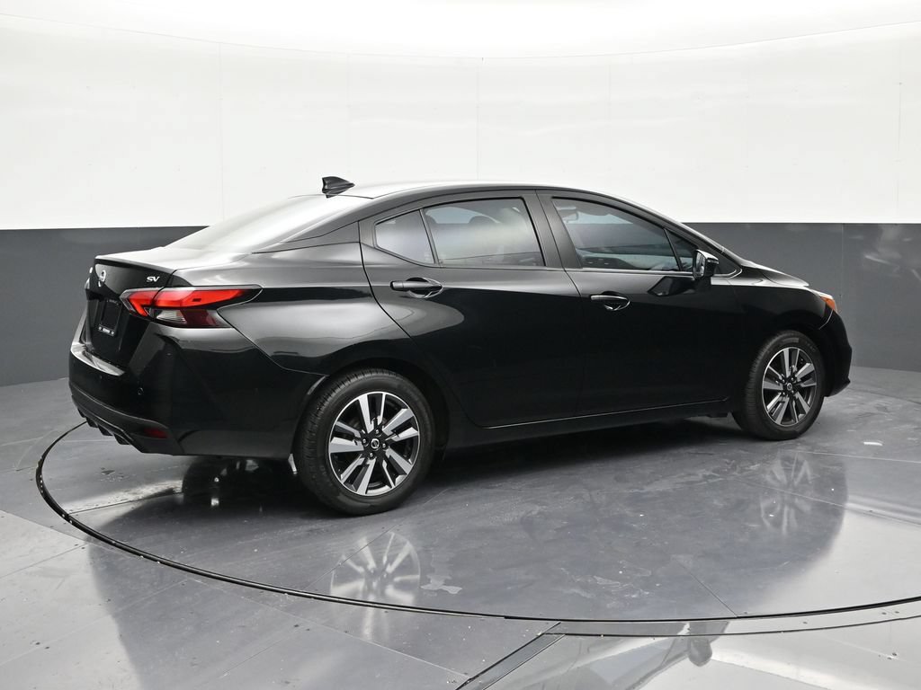 Used 2021 Nissan Versa SV FWD image 5