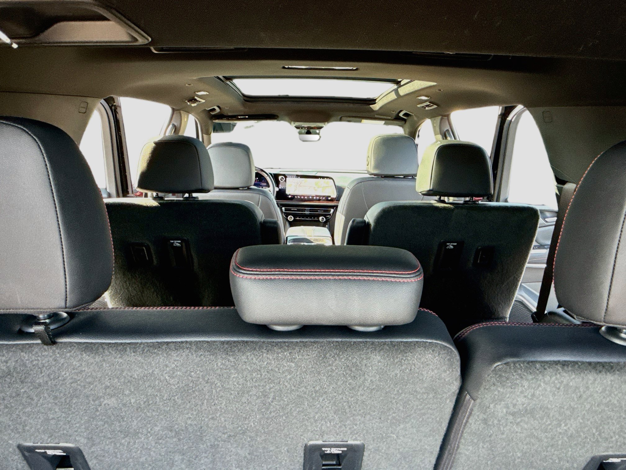 Used 2024 Chevrolet Traverse RS w/ LPO, Floor Liner Package AWD/4WD image 21
