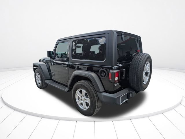 Used 2022 Jeep Wrangler Sport AWD/4WD image 6