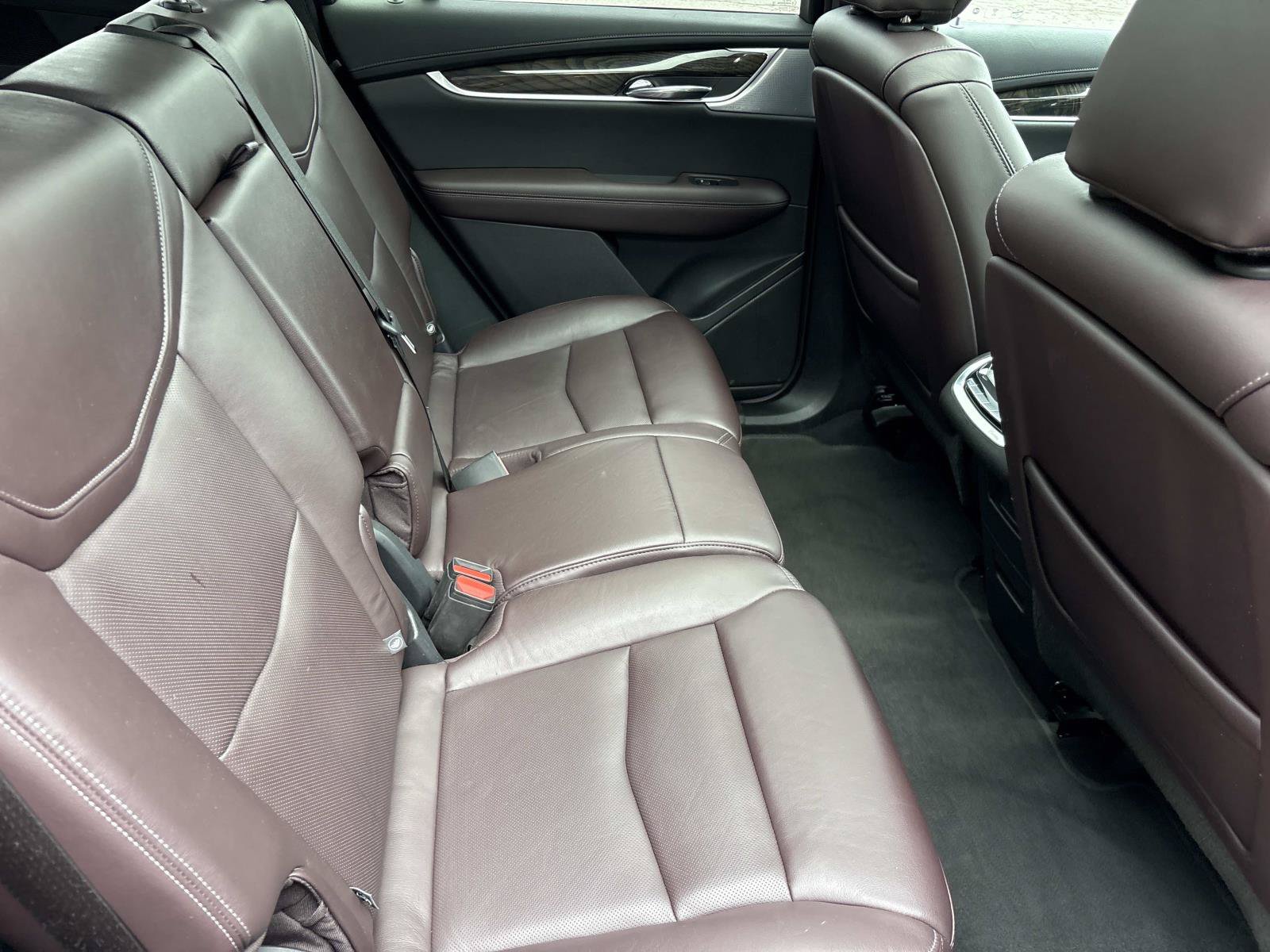 Used 2020 Cadillac XT6 Premium Luxury FWD image 33