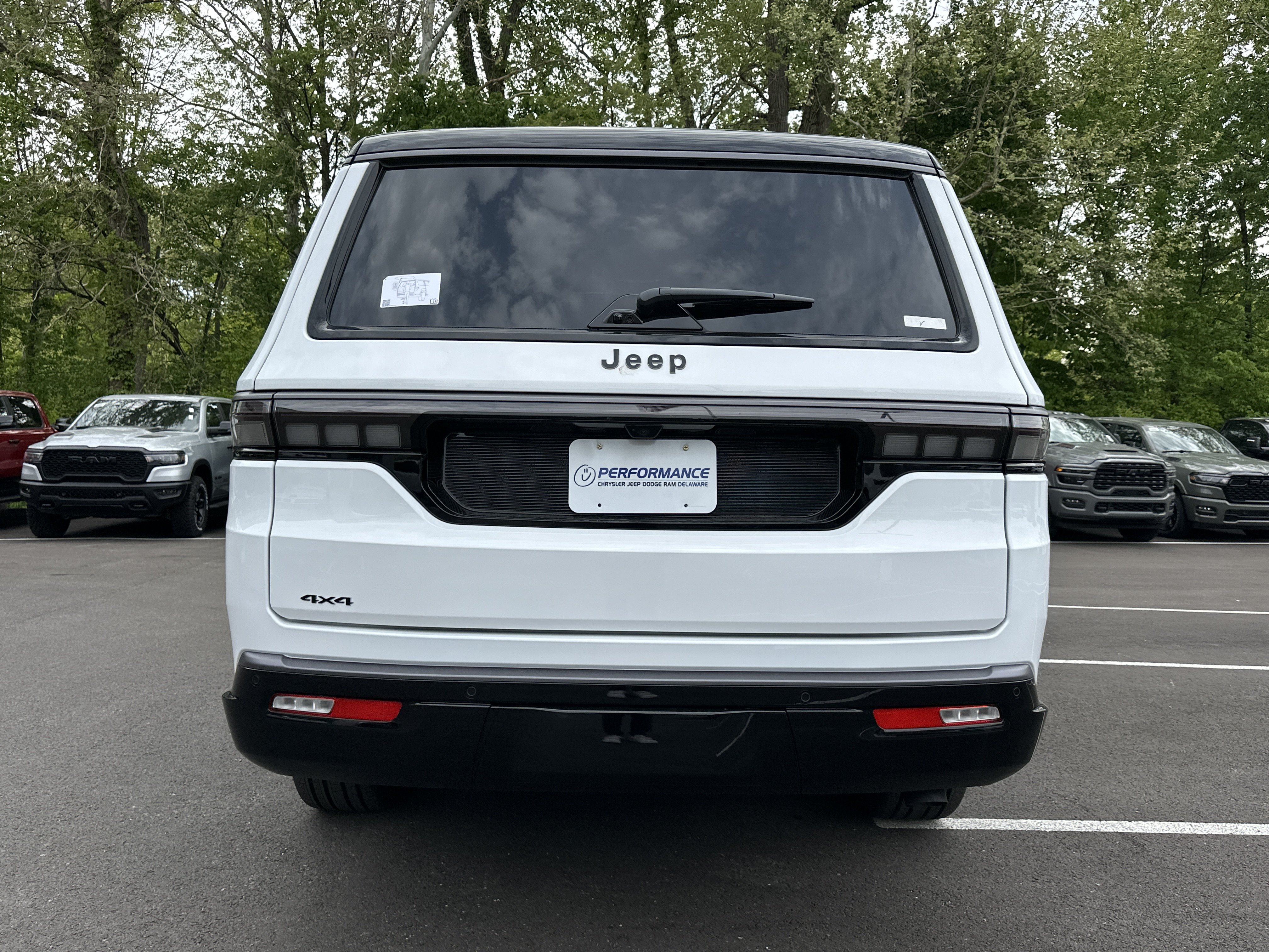 New 2026 Jeep Grand Wagoneer L Summit AWD/4WD image 19