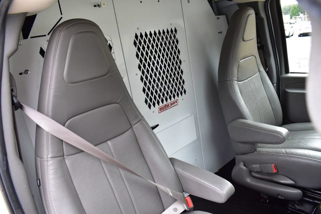 Used 2018 GMC Savana 2500 w/ Communications Package RWD image 17