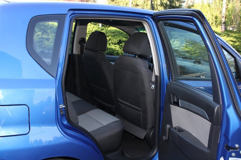 Used 2010 Chevrolet Aveo5 LS FWD image 6
