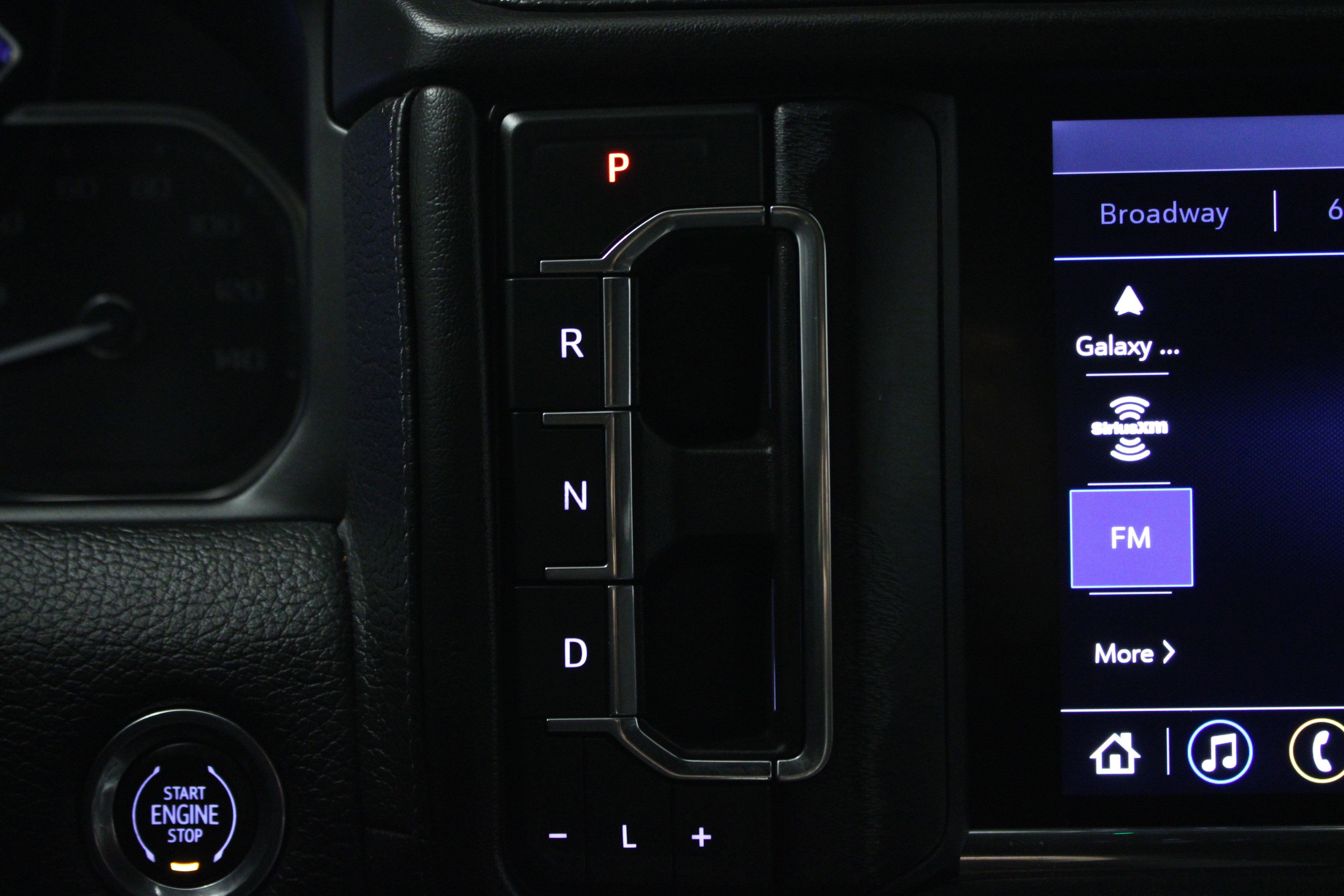 Used 2021 GMC Yukon XL Denali image 24