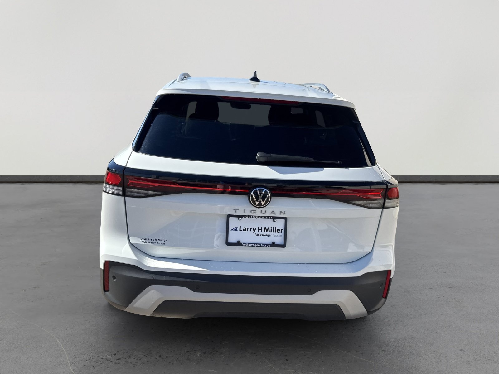 New 2026 Volkswagen Tiguan S FWD image 5