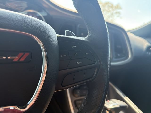 Used 2022 Dodge Challenger R/T RWD image 9