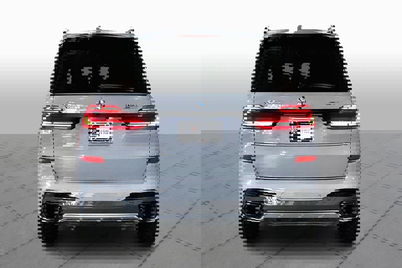 Used 2026 BMW X7 xDrive40i AWD/4WD image 5