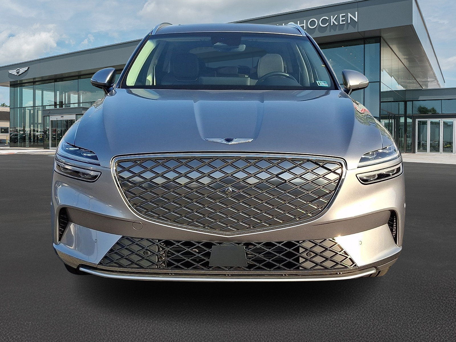 Certified 2023 Genesis Electrified GV70 AWD/4WD image 3