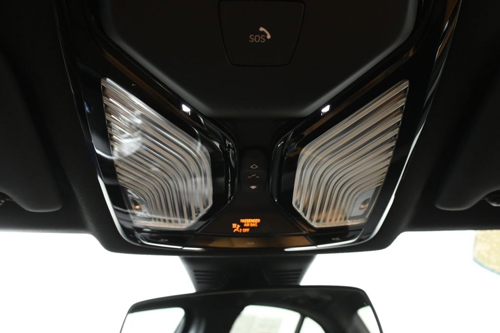 Certified 2025 BMW 330i xDrive Sedan w/ Premium Package image 21