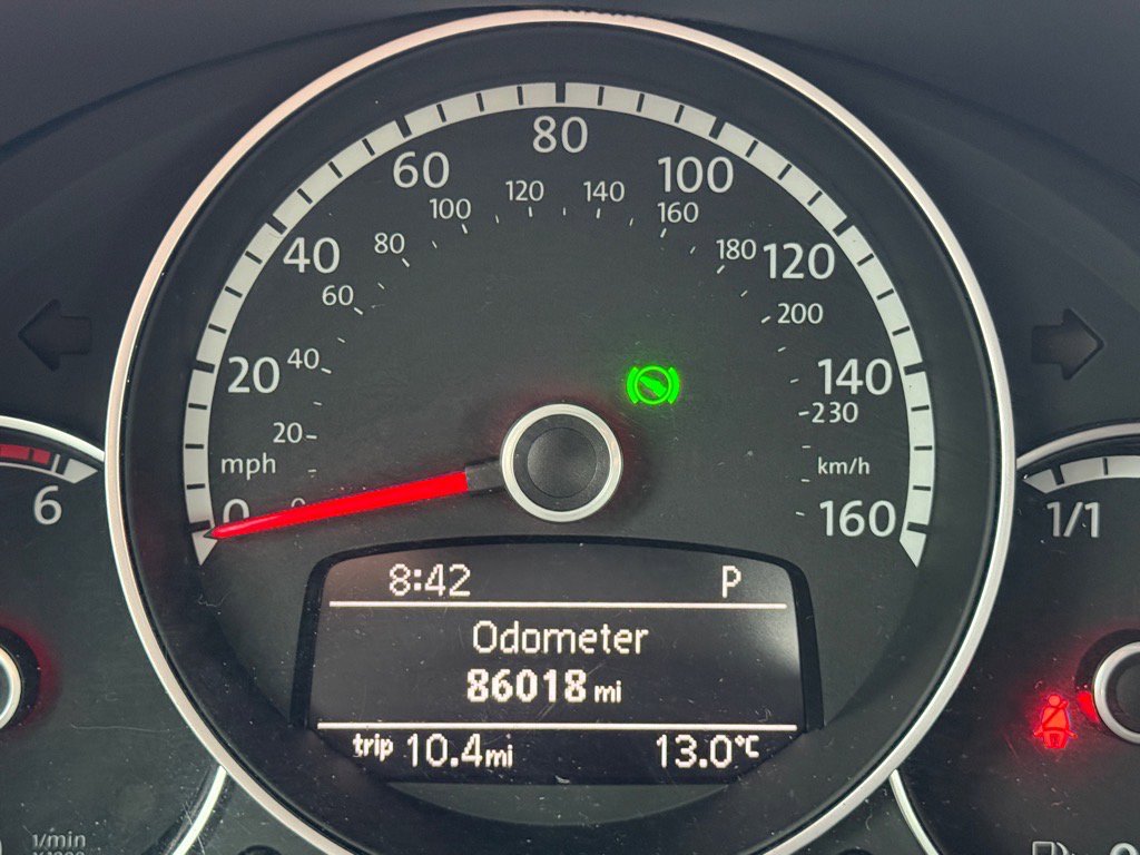 Used 2015 Volkswagen Beetle TDI image 28