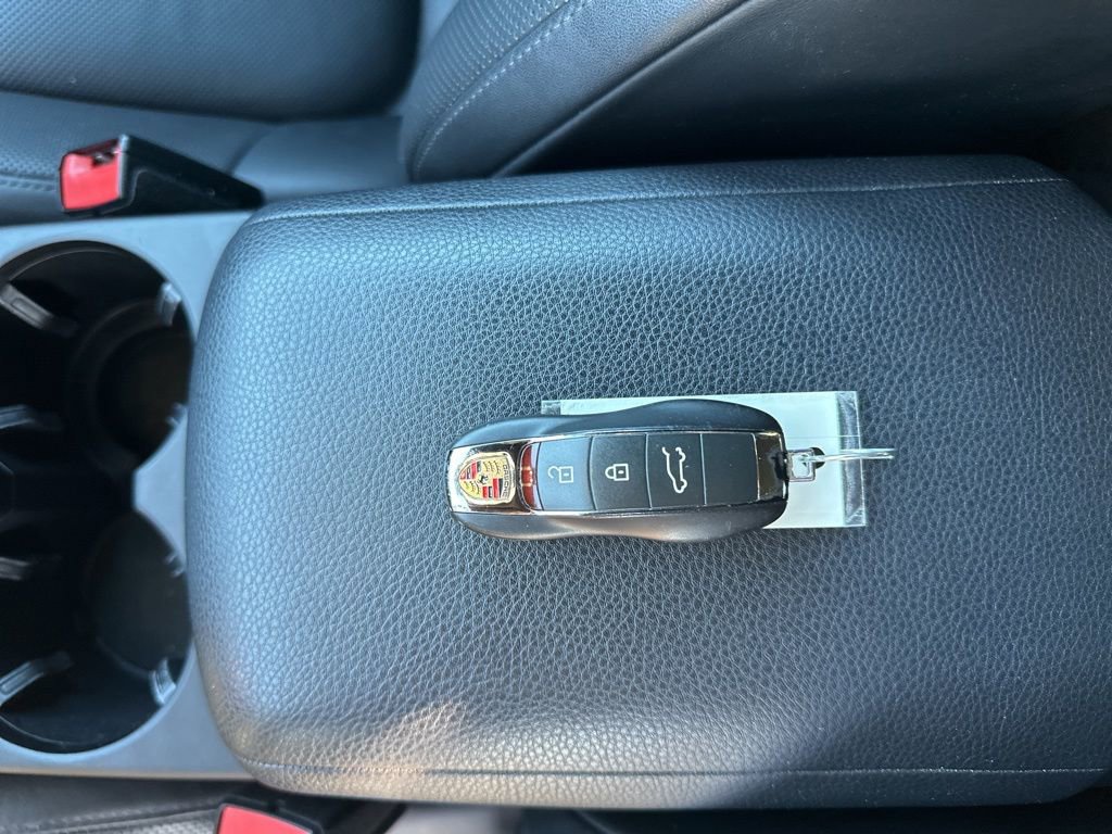 Used 2023 Porsche Macan image 41