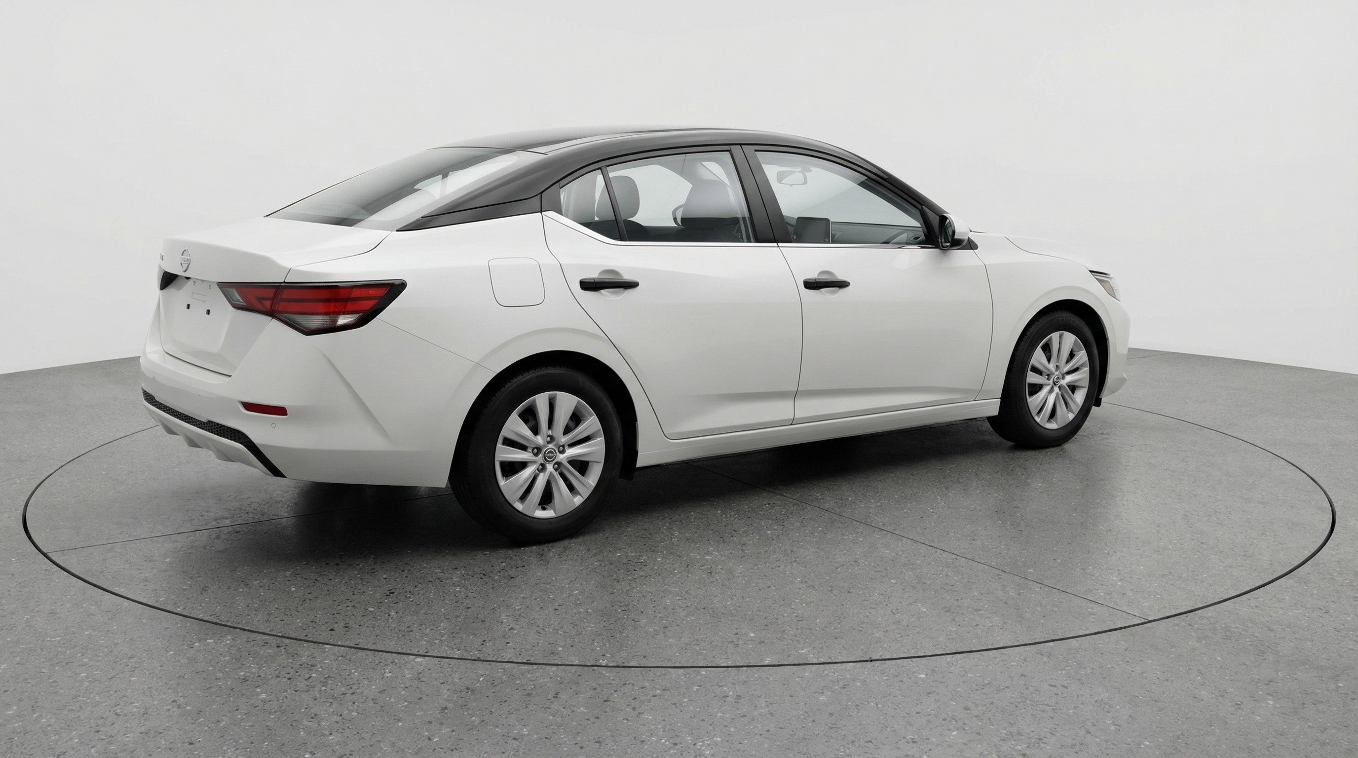 Used 2025 Nissan Sentra S image 9