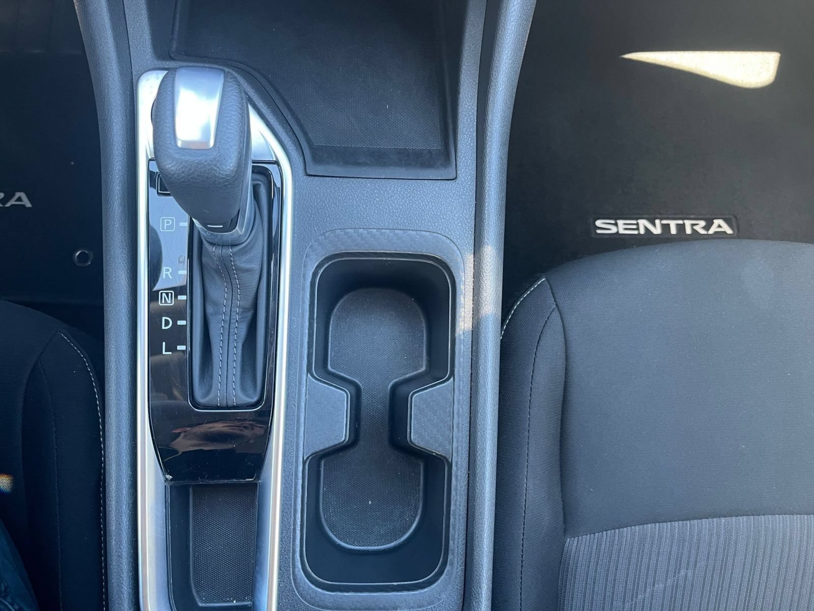 Used 2025 Nissan Sentra SV FWD image 37