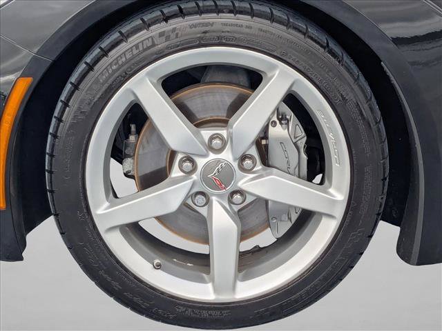 Used 2014 Chevrolet Corvette Stingray Convertible RWD image 24