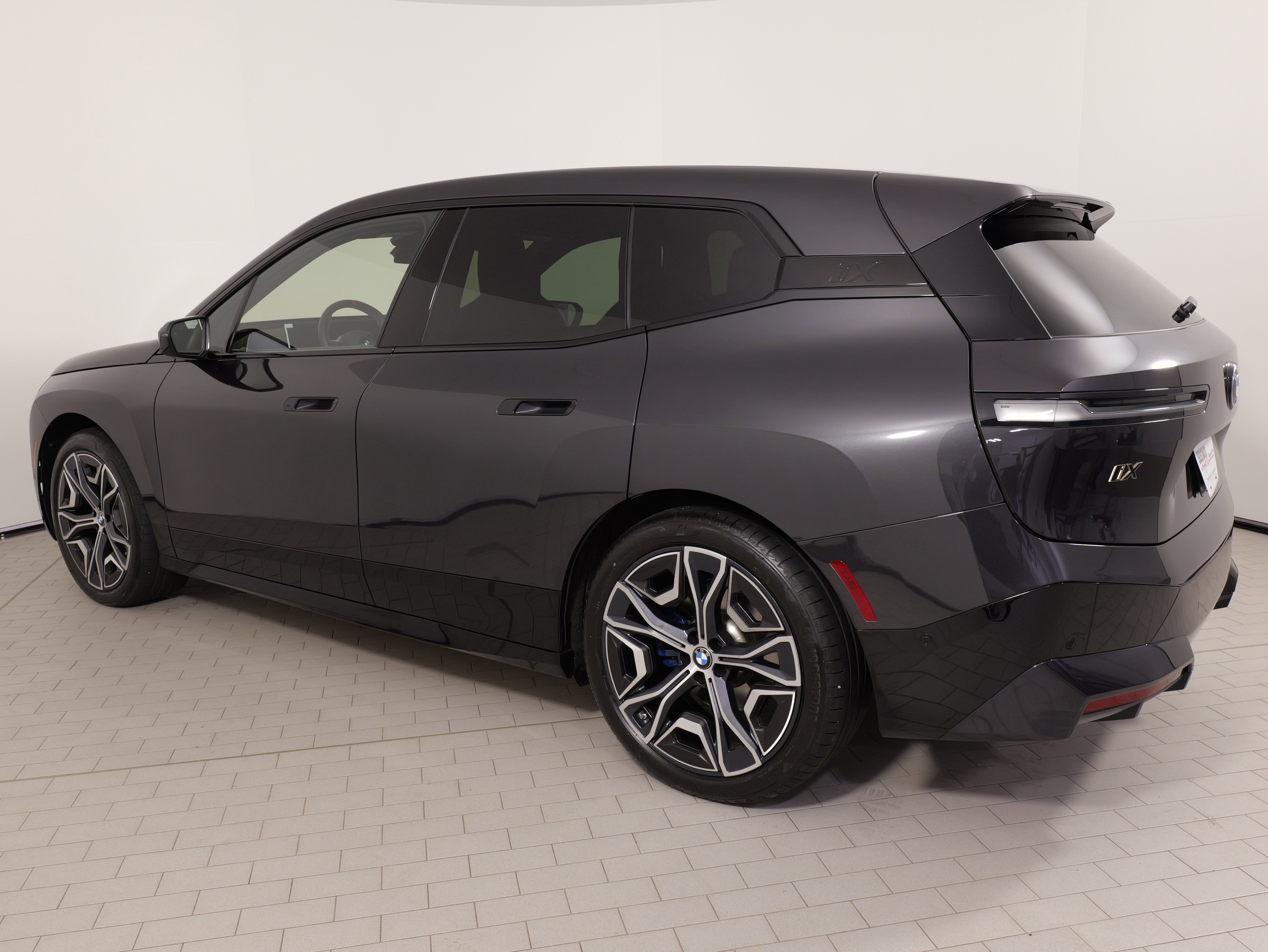 Used 2025 BMW iX M60 AWD/4WD image 19