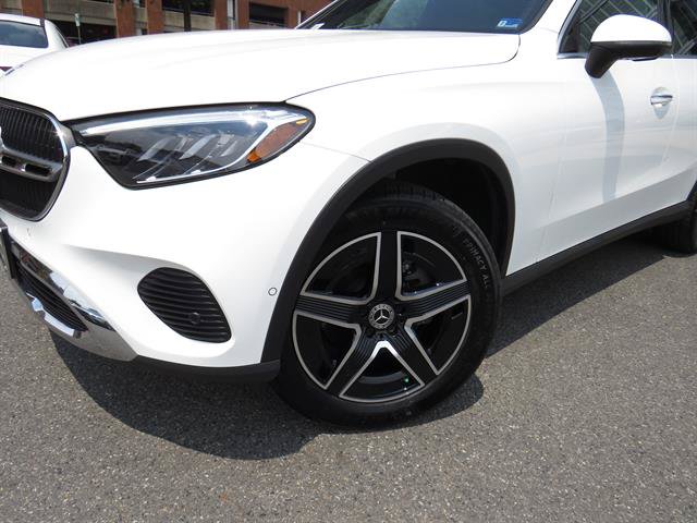 Used 2026 Mercedes-Benz GLC 300 4MATIC image 25