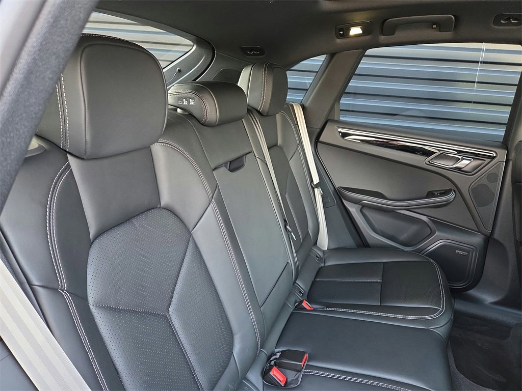 New 2026 Porsche Macan S image 21