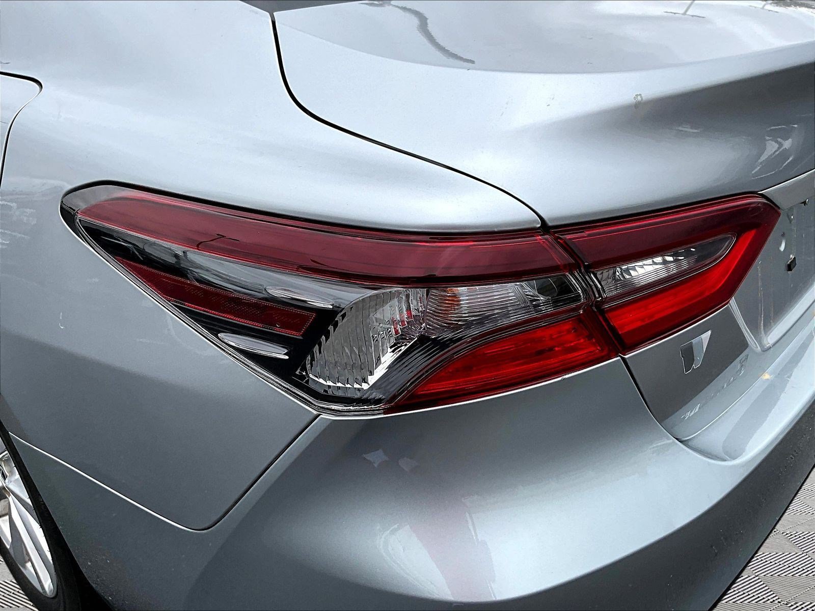 Used 2024 Toyota Camry LE FWD image 23