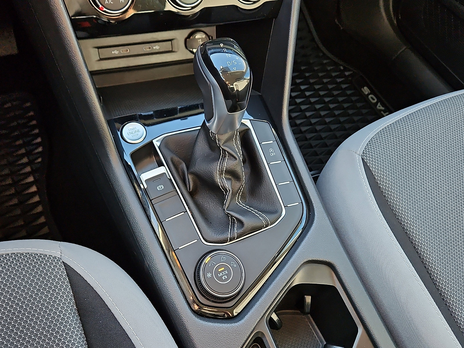 Certified 2024 Volkswagen Taos S image 12