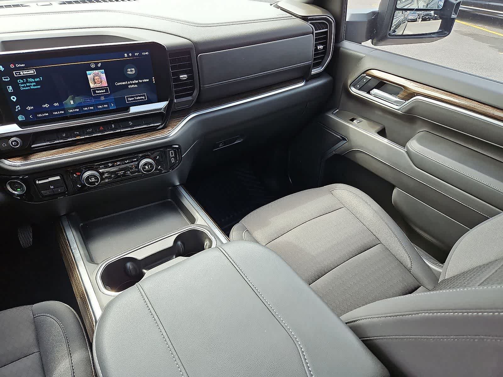 Used 2025 Chevrolet Silverado 2500 LT w/ All Star Edition AWD/4WD image 12
