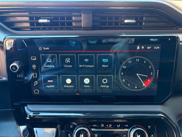 Used 2024 GMC Sierra 1500 AT4 w/ Technology Package AWD/4WD image 30