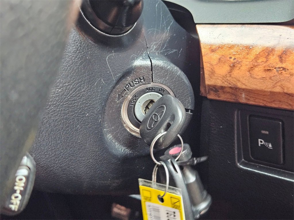 Used 2014 Toyota Tundra 1794 Edition image 17