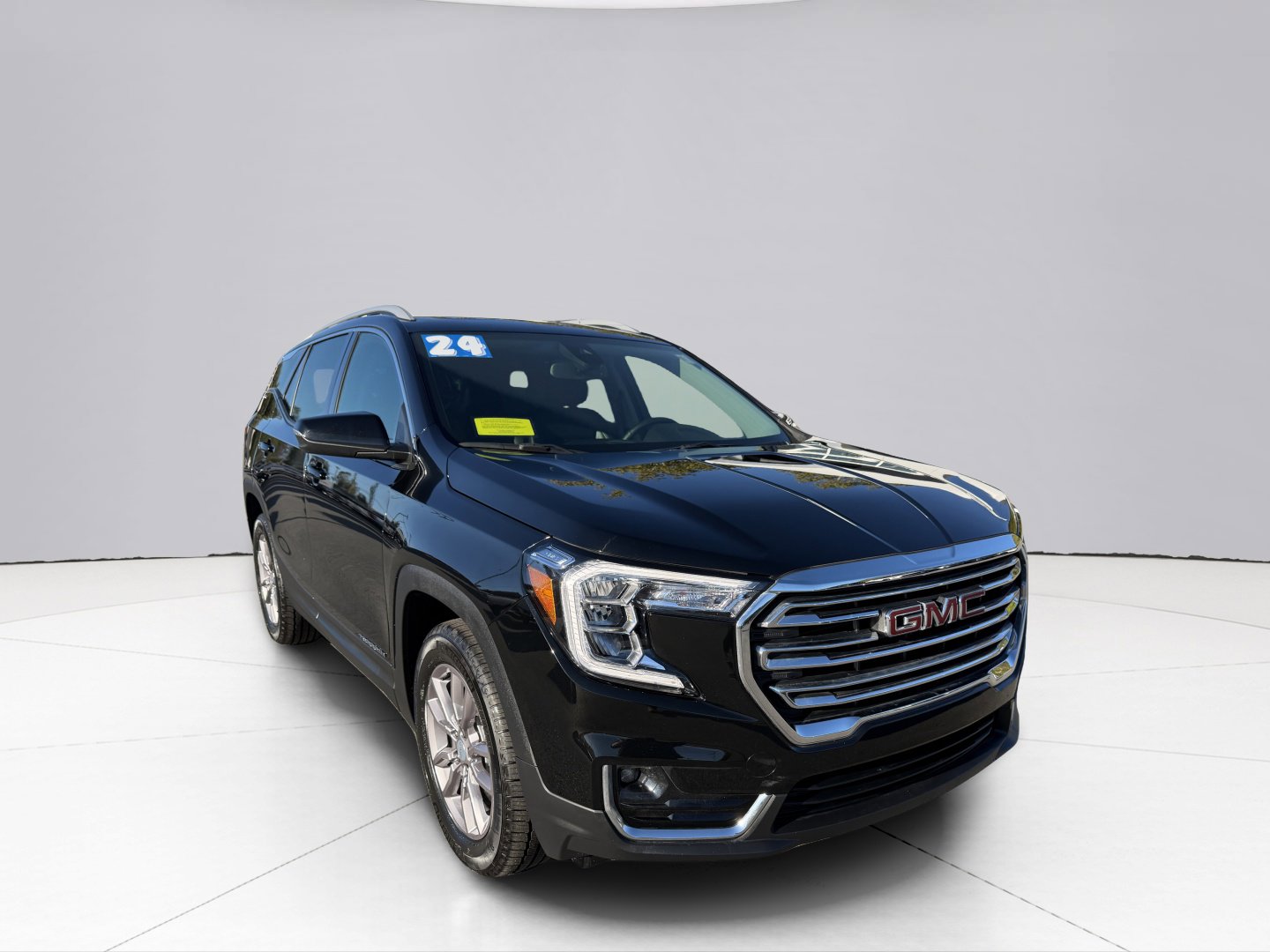 Used 2024 GMC Terrain SLT w/ Infotainment Package II image 16