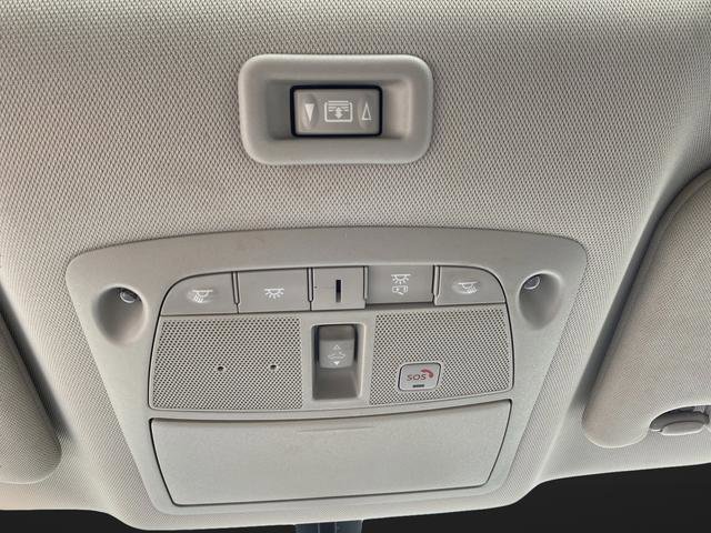 Used 2019 Nissan Pathfinder SL image 31