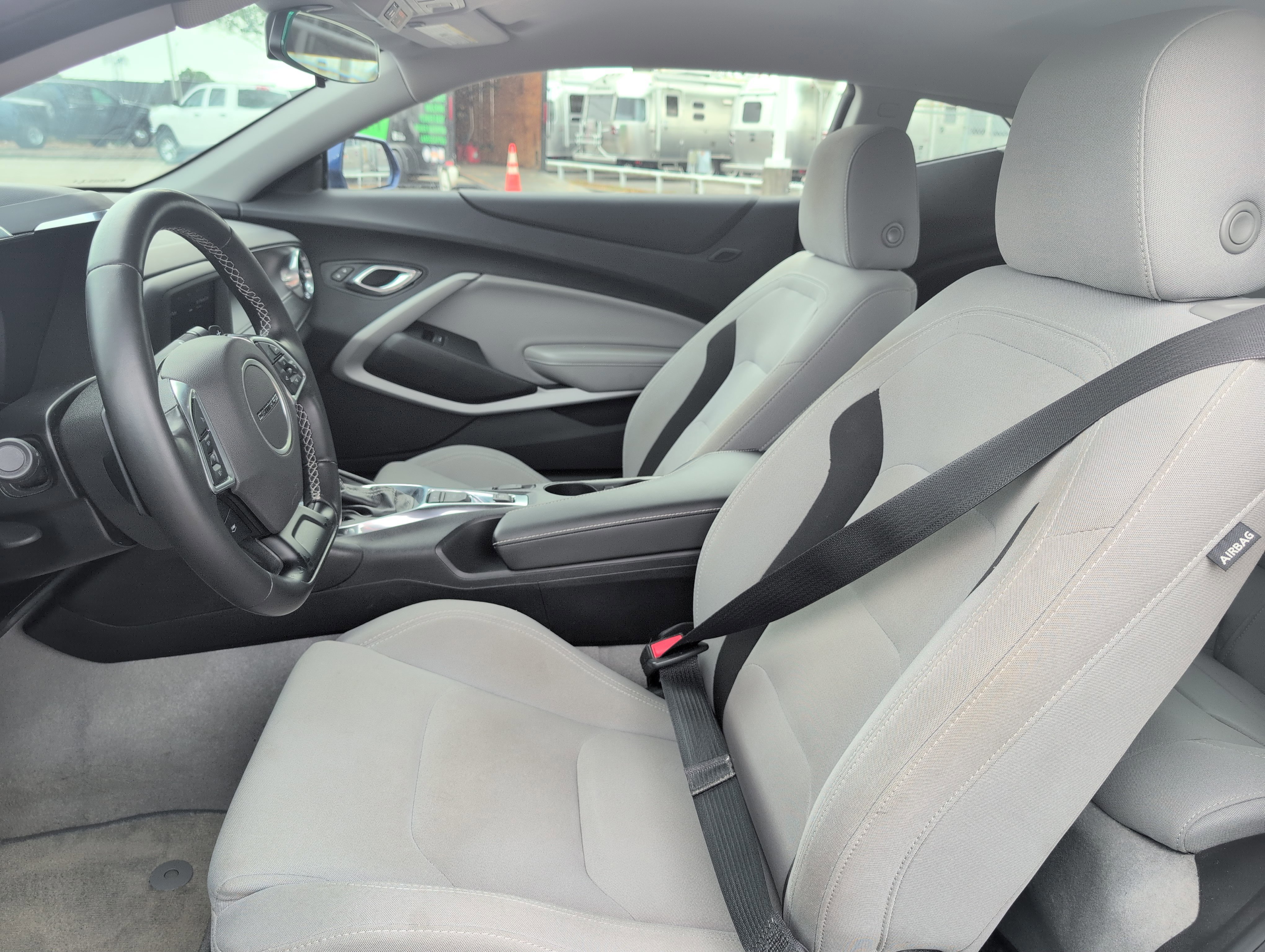 Used 2020 Chevrolet Camaro LT RWD image 13