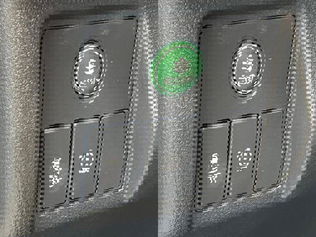 Used 2018 Honda HR-V LX image 13